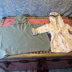 LOT of 2 bath cover ups MODERN MOMENTS CARTERS sz 0-18 mo Gender Neutral - NEW